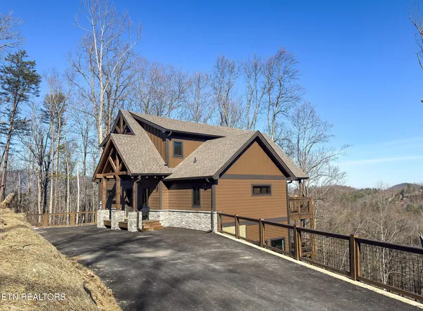 $1,674,000 | 2317 Grey Fox Run, Sevierville, TN 37862