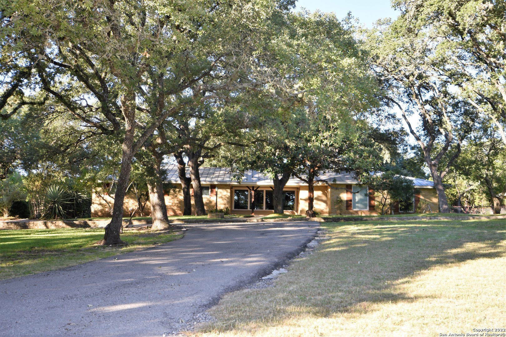 23770 Blanco Road San Antonio, TX 78260 - Photo 3 of 45