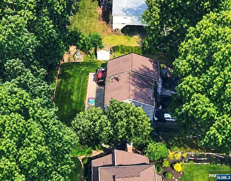 158 Morningside Road Paramus, NJ 07652 - Photo 27 of 31