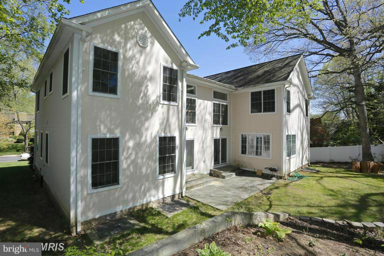 9122 Friars Road Bethesda, MD 20817 - Photo 30 of 30 Exterior (Rear)