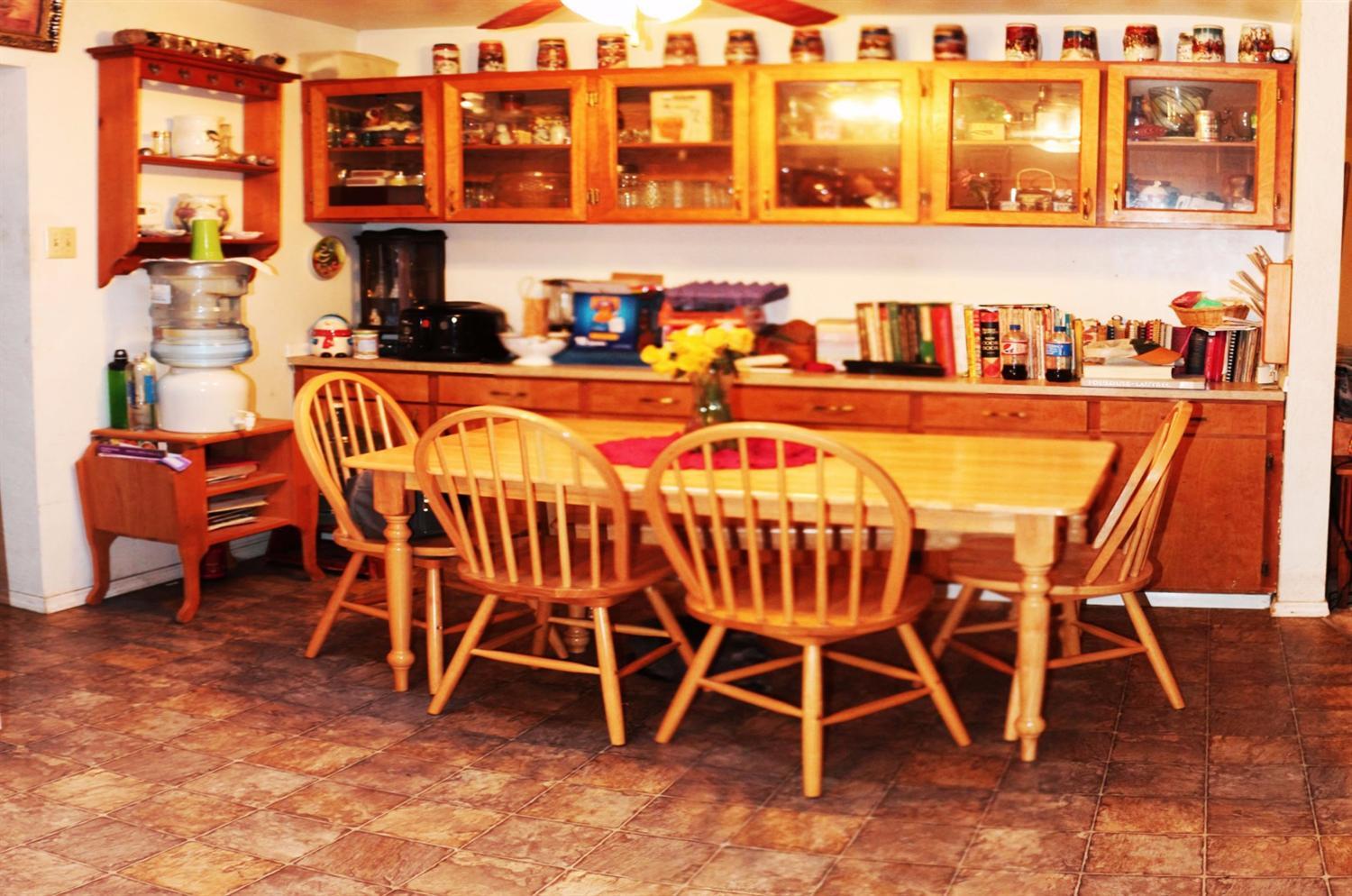 6103 Table Rock Road Central Point, OR 97502 - Photo 5 of 9 Additional Photo