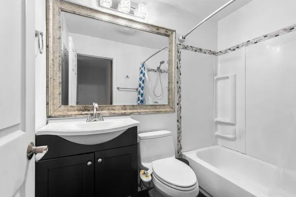 $130,000 | 2806 Stoney Ridge Drive, Lake Orion, MI 48360