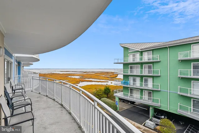 $625,000 | 111 76th Street, Unit 304, Ocean City, MD 21842
