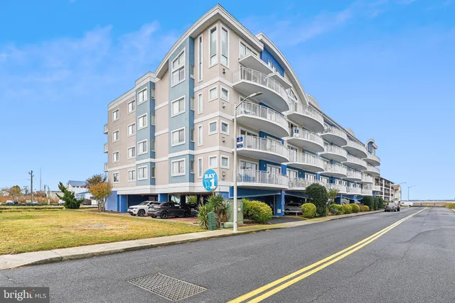 $625,000 | 111 76th Street, Unit 304, Ocean City, MD 21842