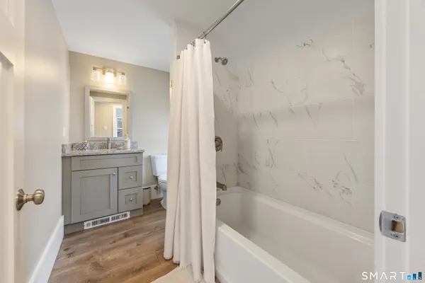$2,500 | 3 A Main Street, Essex, CT 06409