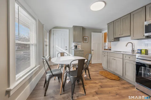 $2,500 | 3 A Main Street, Essex, CT 06409