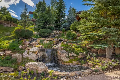 $24,000,000 | 1452 Buffehr Creek Road, Vail, CO 81657