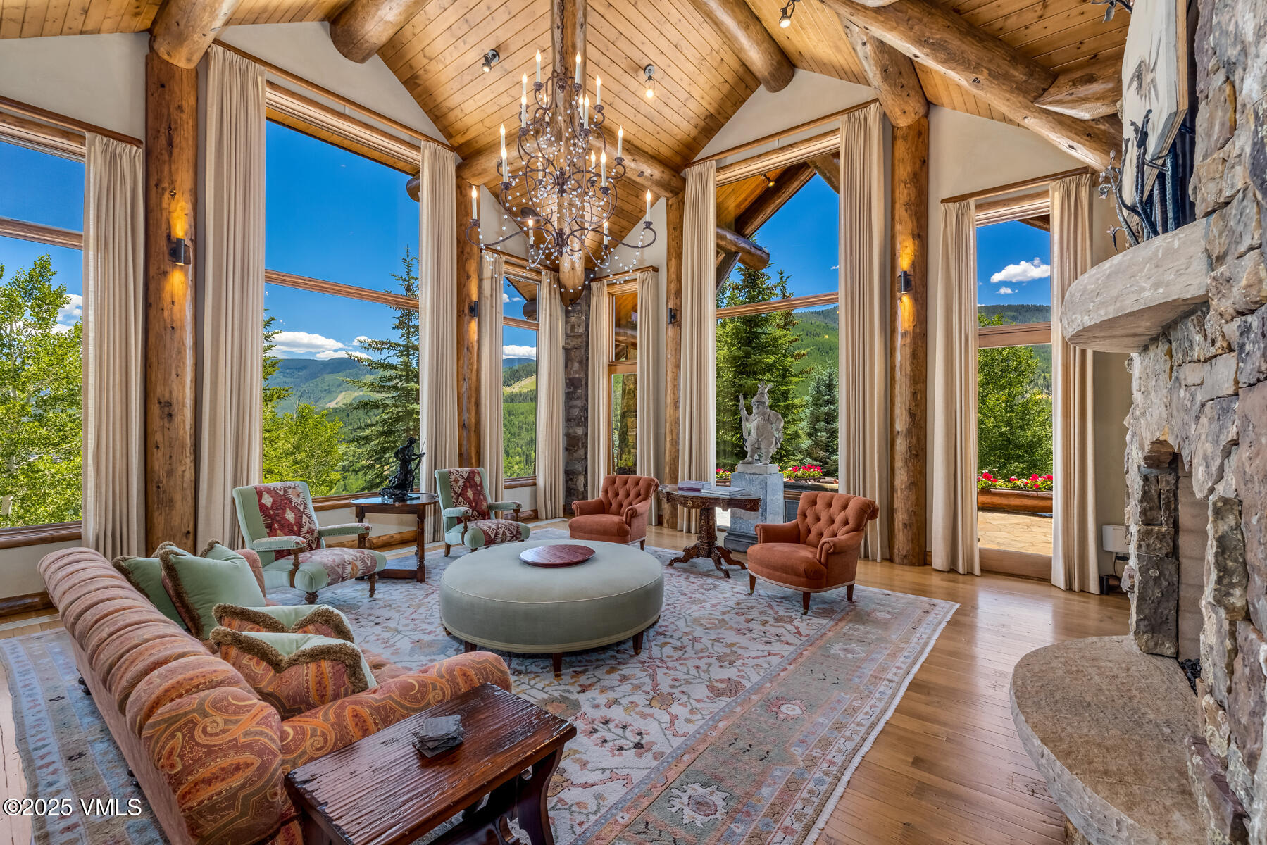 1452 Buffehr Creek Road Vail, CO 81657 - Photo 4 of 76 138A8048_1