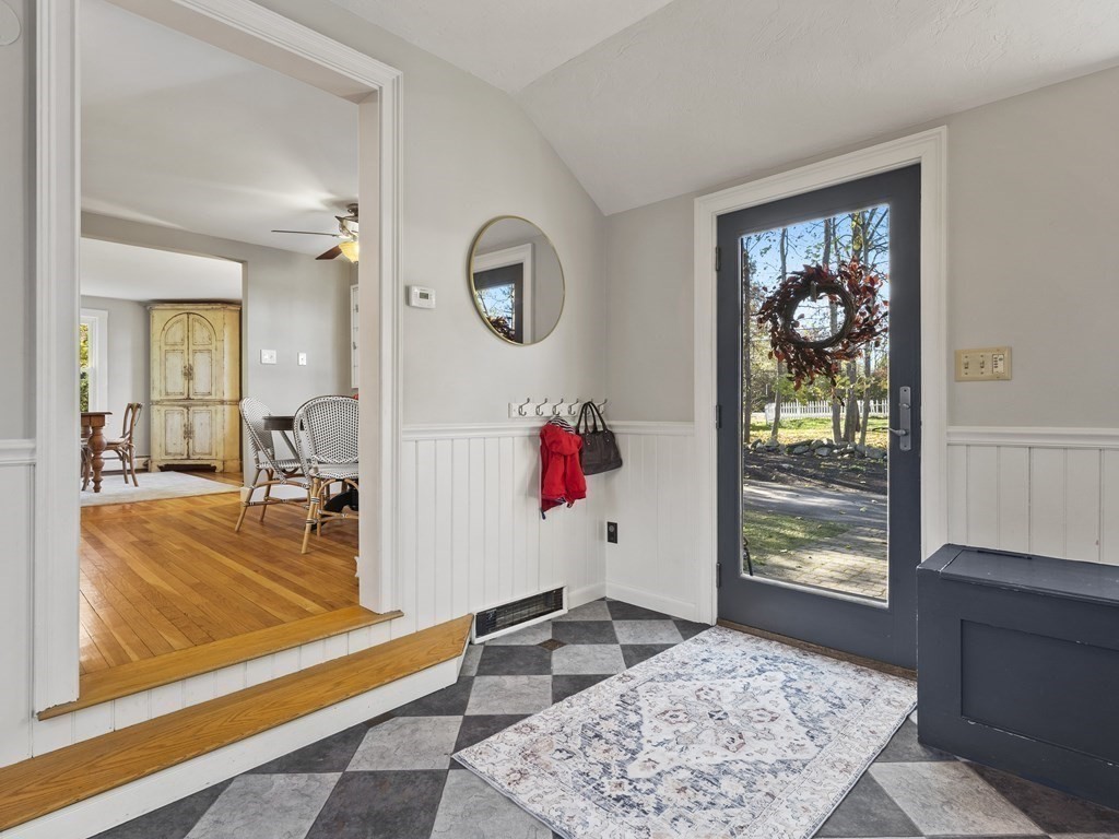26 Concord Road Acton, MA 01720 - Photo 4 of 41 Gallery Image 4