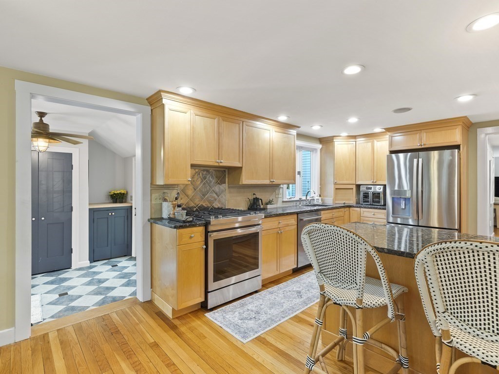 26 Concord Road Acton, MA 01720 - Photo 6 of 41 Gallery Image 6