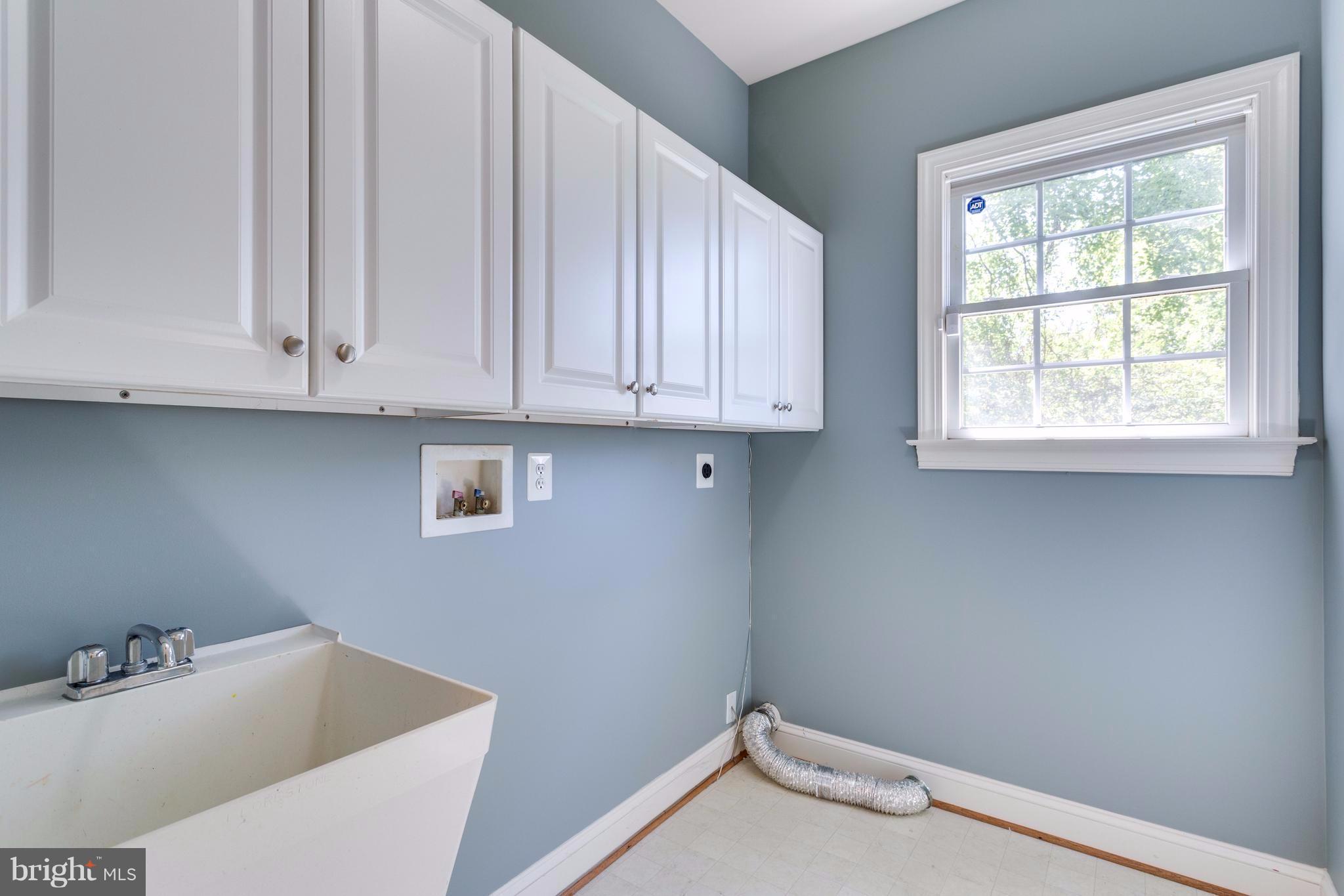 8609 Monacan Court Springfield, VA 22153 - Photo 22 of 25 Washer/Dryer Room