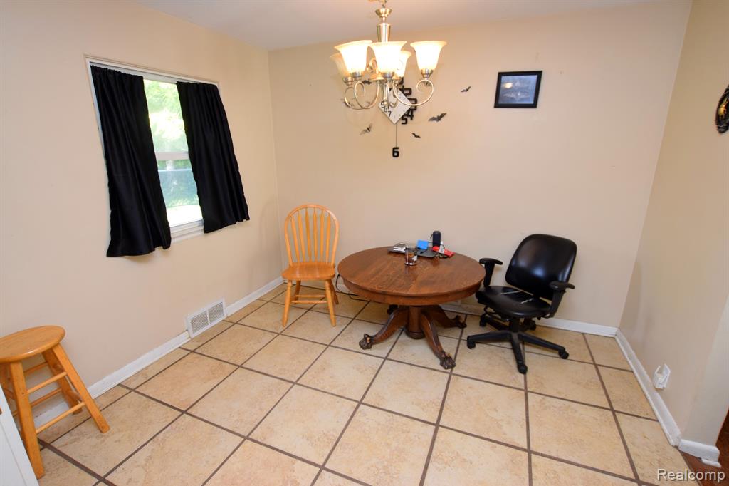 7169 North Clio Road Mount Morris, MI 48458 - Photo 6 of 14