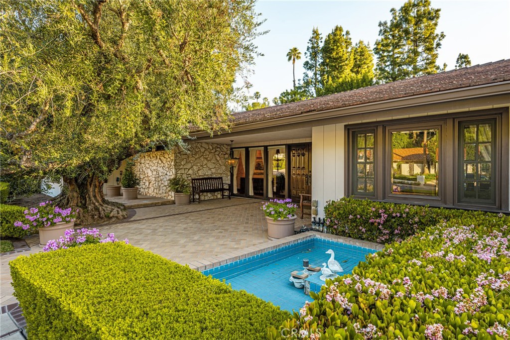 1881 Park Skyline Road North Tustin, CA 92705 - Photo 4 of 34