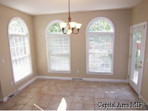 2513 Dickens Drive Springfield, IL 62711 - Photo 6 of 9 Gallery Image 6