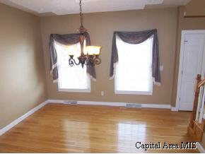 2513 Dickens Drive Springfield, IL 62711 - Photo 7 of 9 Gallery Image 7