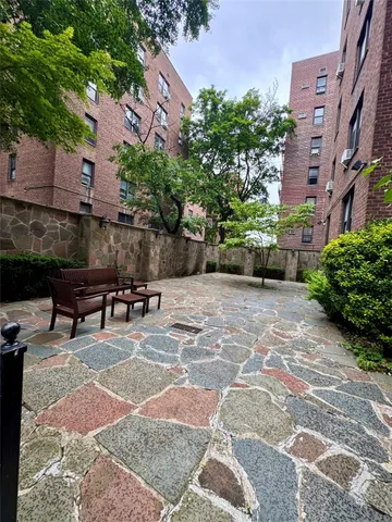 $450,000 | 37-27 86th Street, Unit 3D | Jackson Heights
