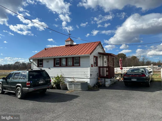 $1,600,000 | 1585 Gardners Lane, Shepherdstown, WV 25443