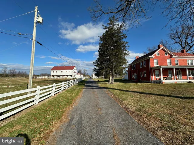 $1,600,000 | 1585 Gardners Lane, Shepherdstown, WV 25443