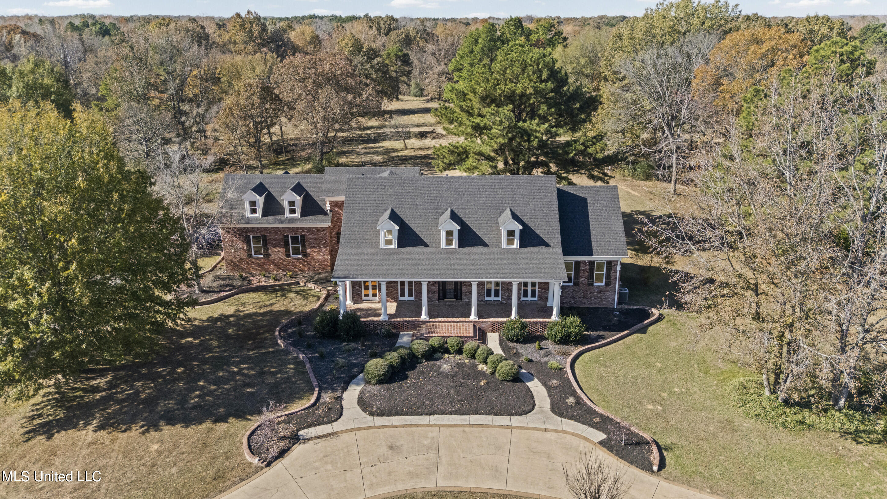 1594 Victoria Road Byhalia, MS 38611 - Photo 2 of 39 DJI_20251112112158_0121_D_print