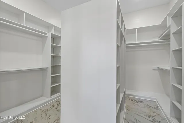 $810,000 | 1594 Victoria Road, Byhalia, MS 38611