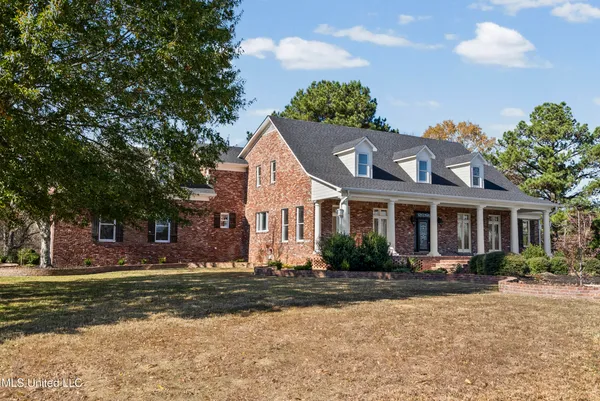 $805,000 | 1594 Victoria Road, Byhalia, MS 38611