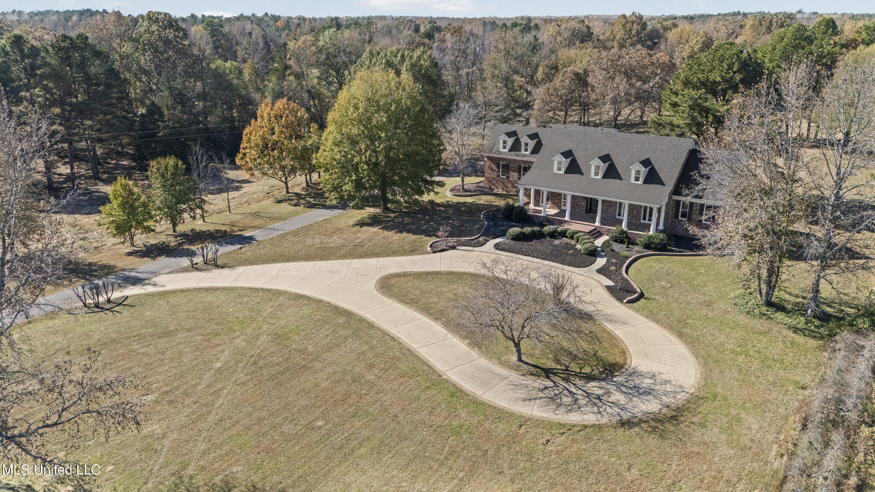 1594 Victoria Road Byhalia, MS 38611 - Photo 8 of 39 DJI_20251112112140_0116_D_print