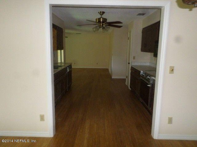 129 Peeples Road Pomona Park, FL 32181 - Photo 4 of 20 P5l4ZzmONM1zSX8qMr9t6W7xF6GYvIeobvUZzqp8