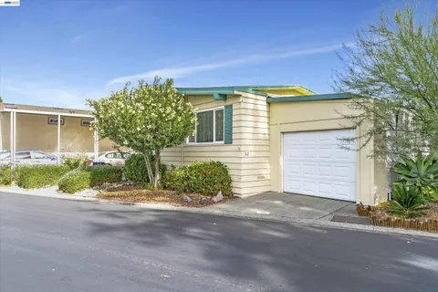 $194,000 | 3263 Vineyard Avenue, Unit 62, Pleasanton, CA 94566