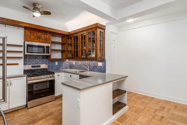 $829,000 | 90 Park Terrace East, Unit 1CD | Inwood