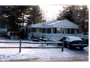 39 Mavis Avenue Rochester, NH 03839 - Photo 2 of 9
