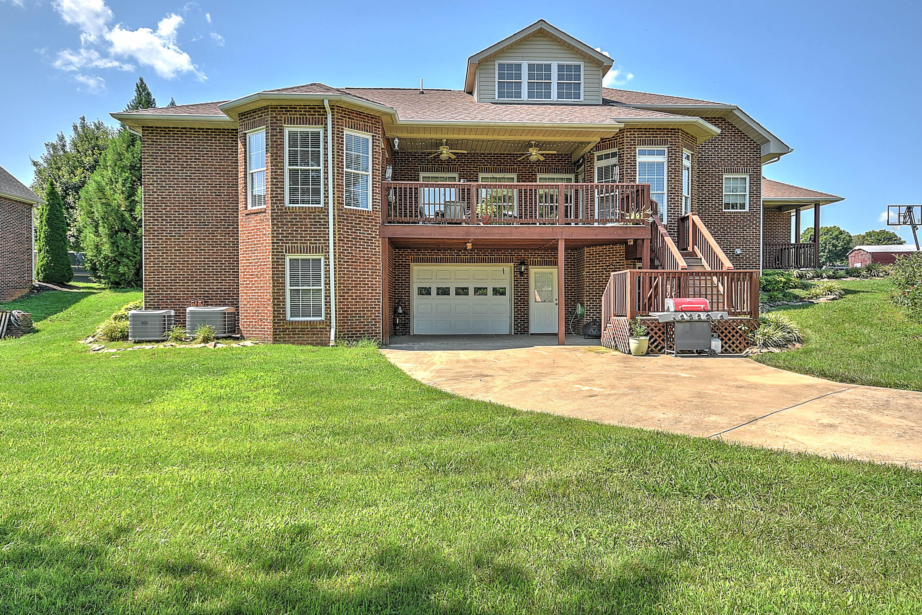 72 East Ridgefield Court Greeneville, TN 37745 - Photo 35 of 36 37