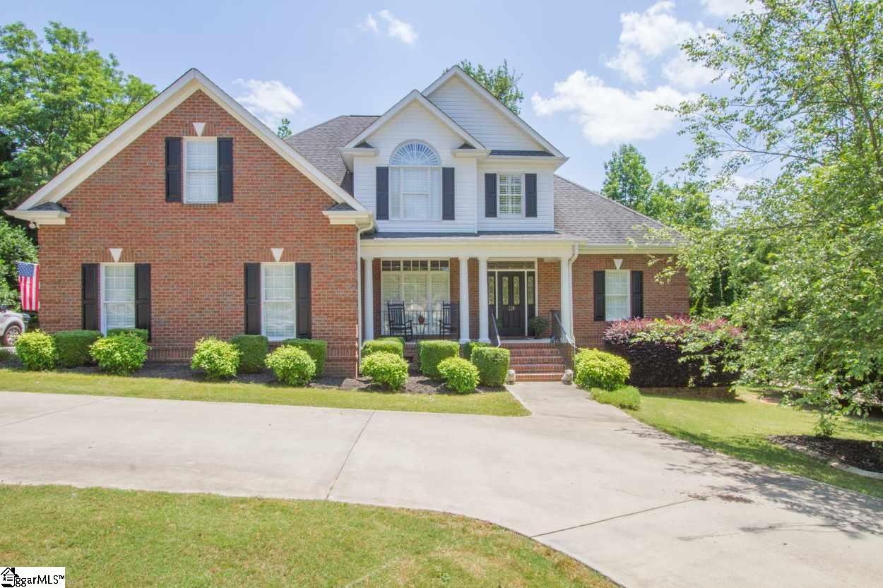 220 Graylyn Drive Anderson, SC 29621 - Photo 1 of 36 Gallery Image 1