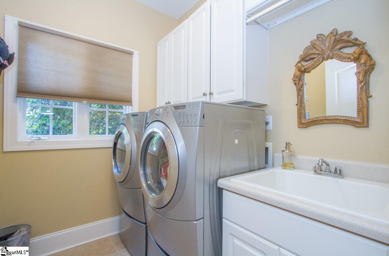 220 Graylyn Drive Anderson, SC 29621 - Photo 10 of 36 Gallery Image 10