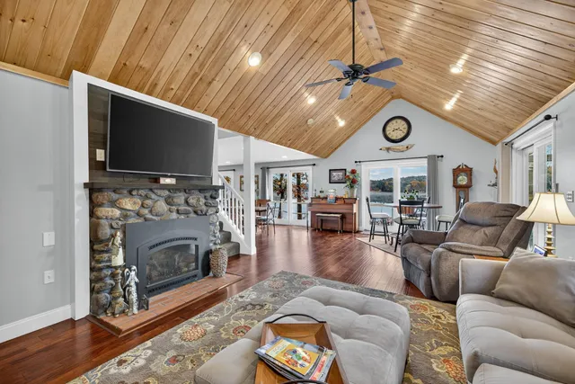 $1,200,000 | 30 Crystal Lane, Tilton, NH 03276