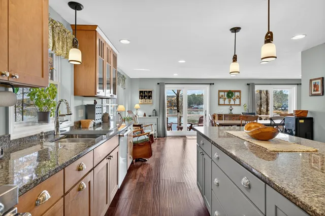 $1,200,000 | 30 Crystal Lane, Tilton, NH 03276