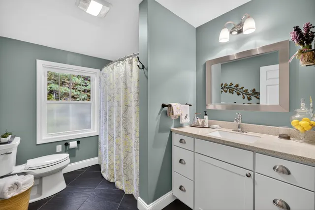 $1,200,000 | 30 Crystal Lane, Tilton, NH 03276