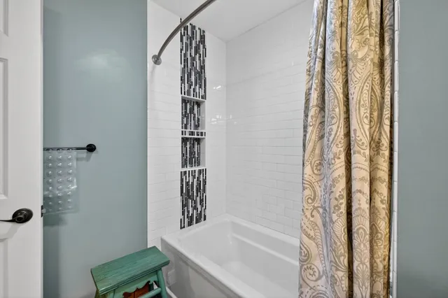 $1,200,000 | 30 Crystal Lane, Tilton, NH 03276