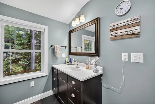 $1,200,000 | 30 Crystal Lane, Tilton, NH 03276