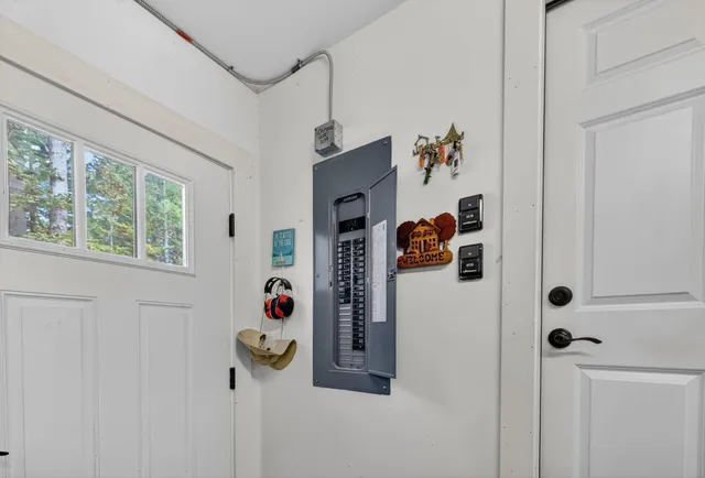 $1,200,000 | 30 Crystal Lane, Tilton, NH 03276