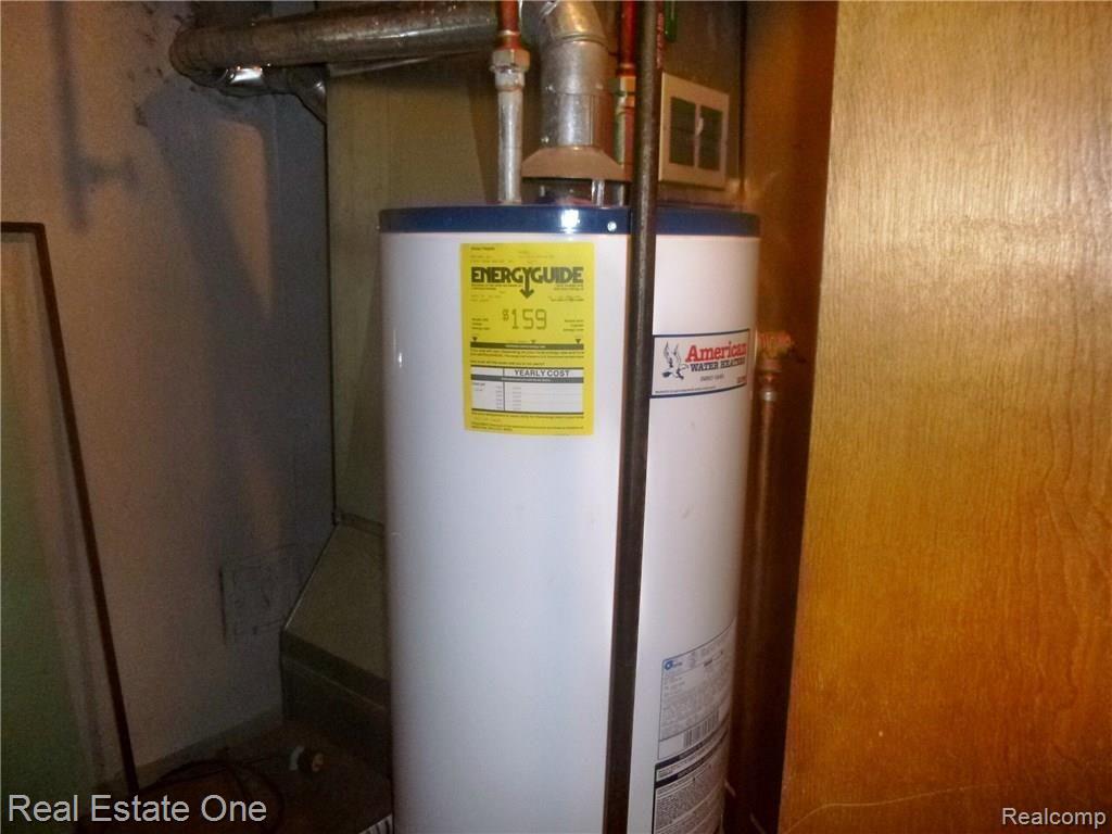 4345 Old Mill Road Pinckney, MI 48169 - Photo 33 of 39 Hot water/furnace