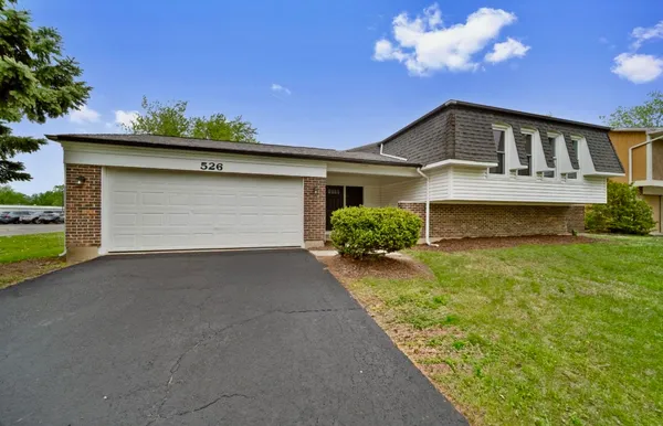 $415,000 | 526 King Arthur Way, Bolingbrook, IL 60440