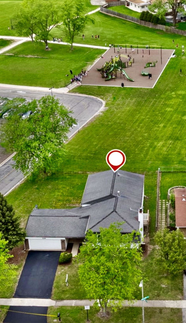 526 King Arthur Way Bolingbrook, IL 60440 - Photo 2 of 33