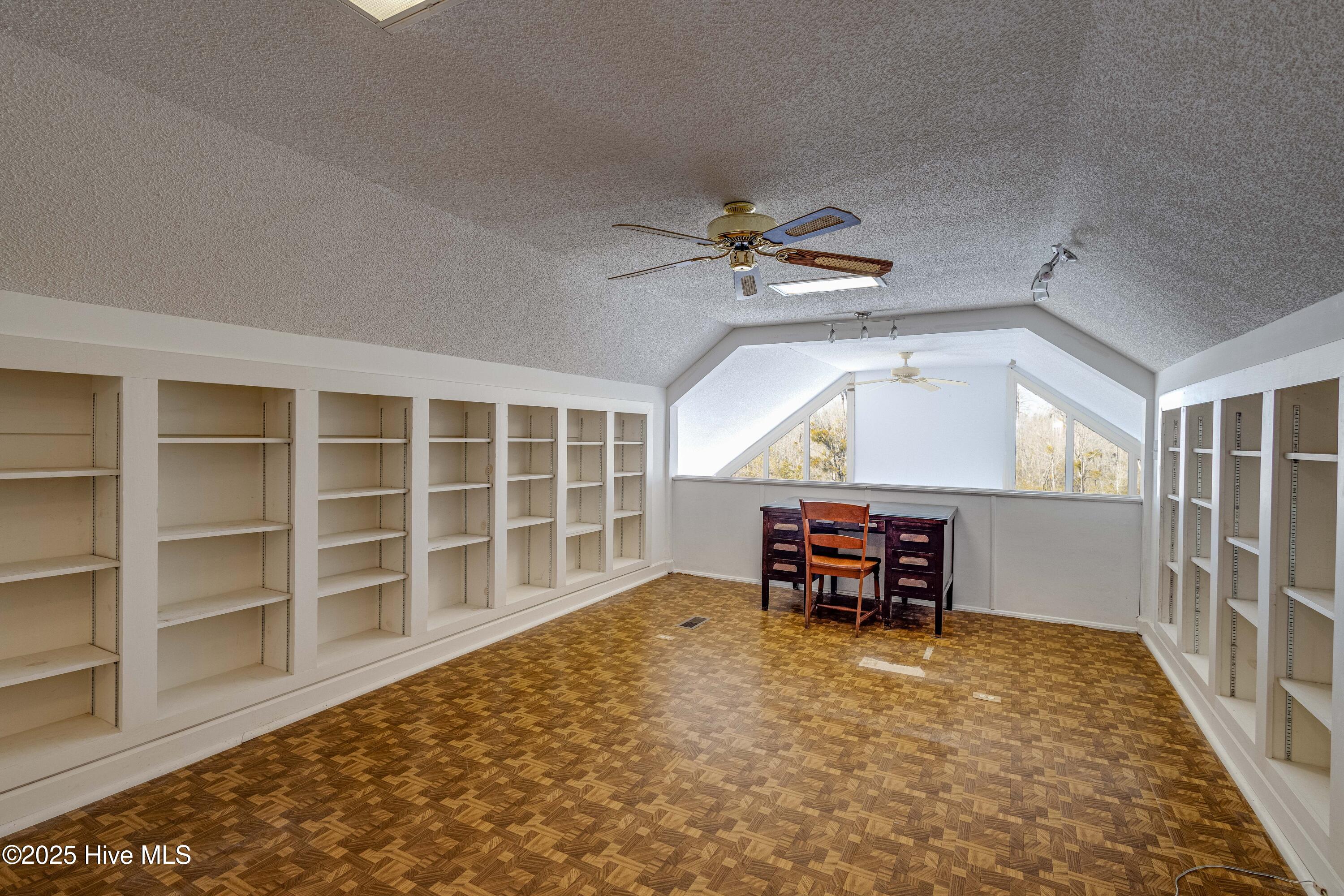 118 Bowline Road New Bern, NC 28562 - Photo 49 of 63 IMG_7976-Edit