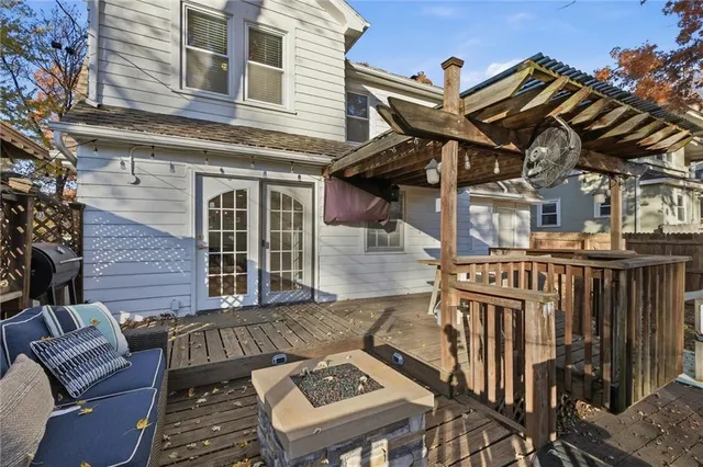 $560,000 | 841 West 71st Terrace, Kansas City, MO 64114