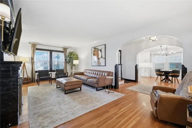 $560,000 | 841 West 71st Terrace, Kansas City, MO 64114