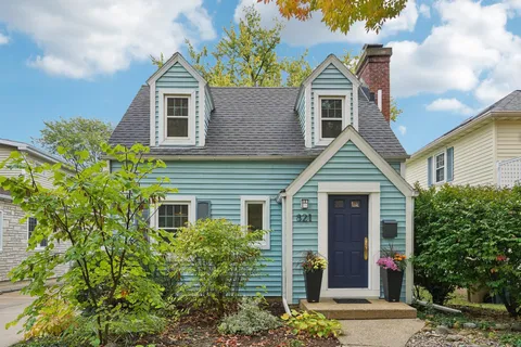 $699,900 | 821 Minakwa Drive, Madison, WI 53711