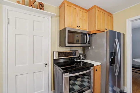 $699,900 | 821 Minakwa Drive, Madison, WI 53711