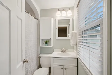 $699,900 | 821 Minakwa Drive, Madison, WI 53711