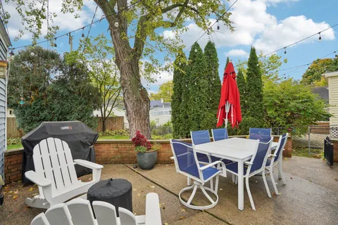 $699,900 | 821 Minakwa Drive, Madison, WI 53711