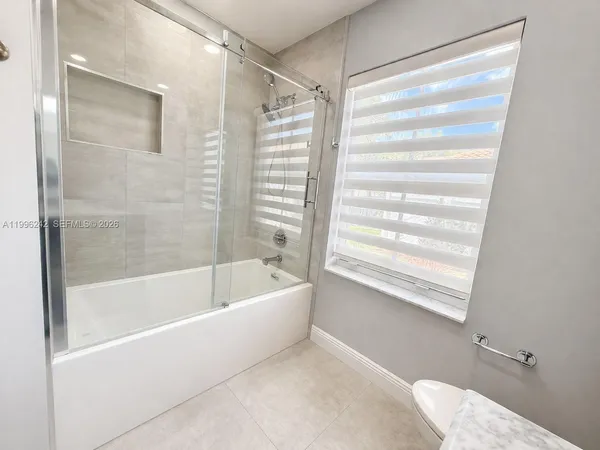 $5,000 | 717 Tanglewood Circle, Weston, FL 33327